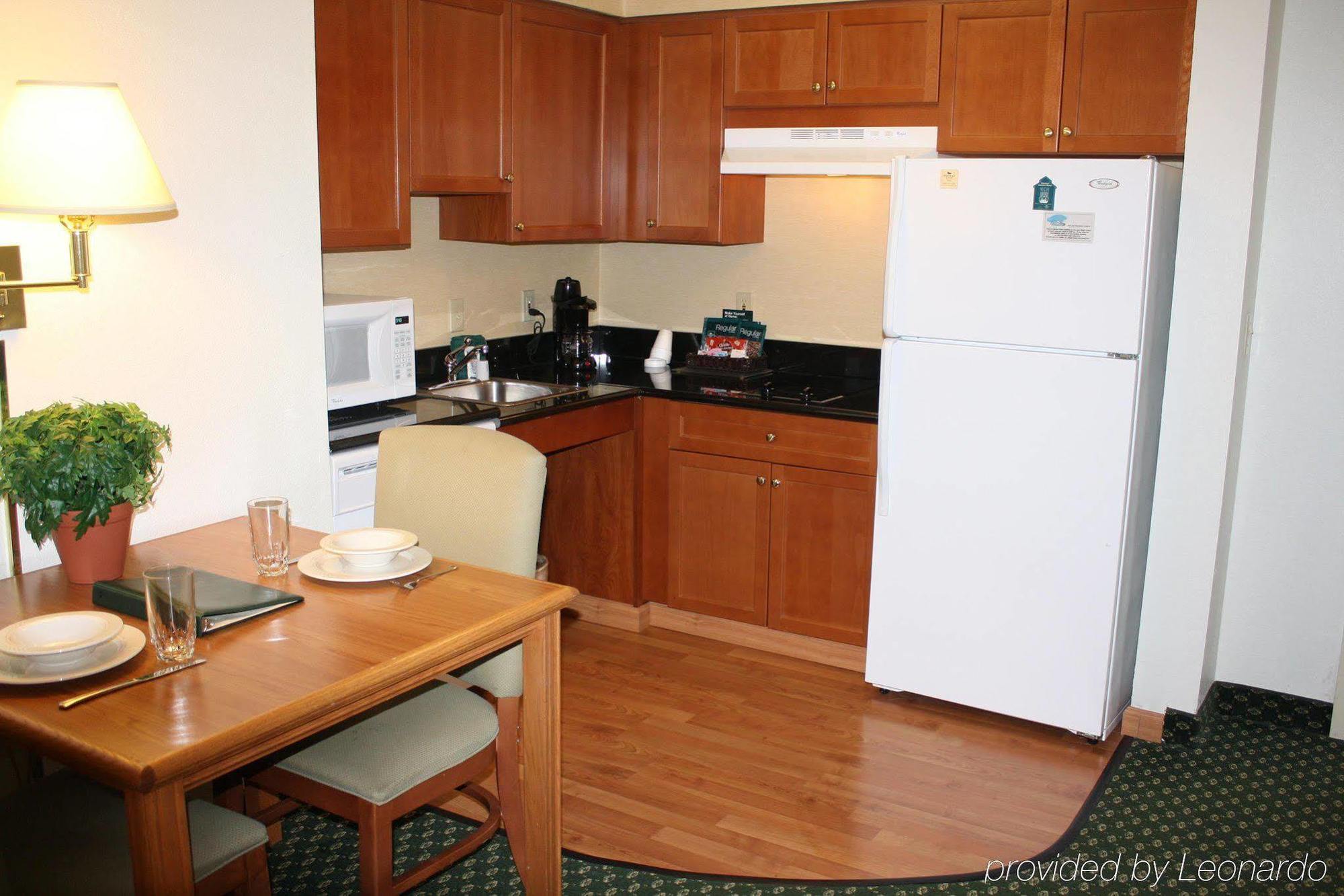 Homewood Suites By Hilton Dallas-Park Central Area Habitación foto